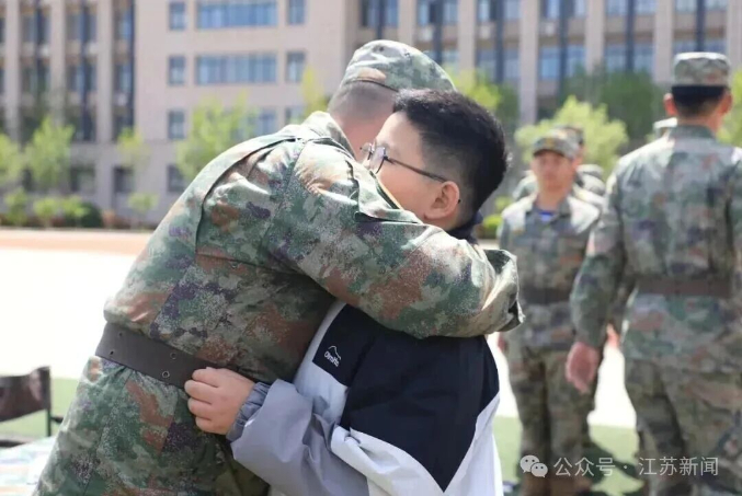 辱骂烈士遗孀“毛豆妈妈”，王某被处罚