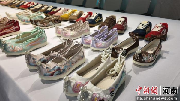 老布鞋融合中式美学 “偃师设计”销往多国