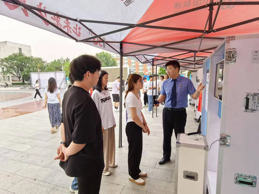 漯河市委网信办开展网络安全与法治教育进基层活动