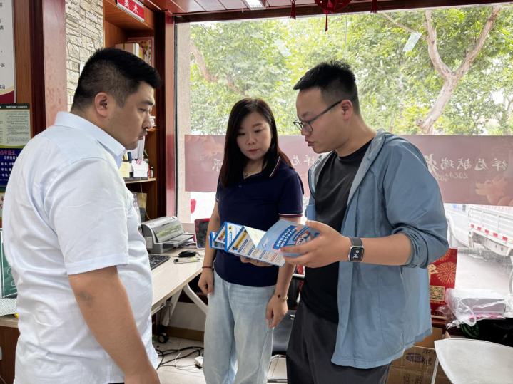 修武县开展打击整治网络谣言宣传活动