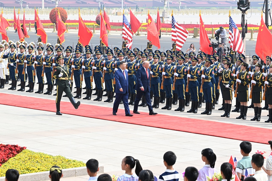 习近平同美国总统特朗普会谈
