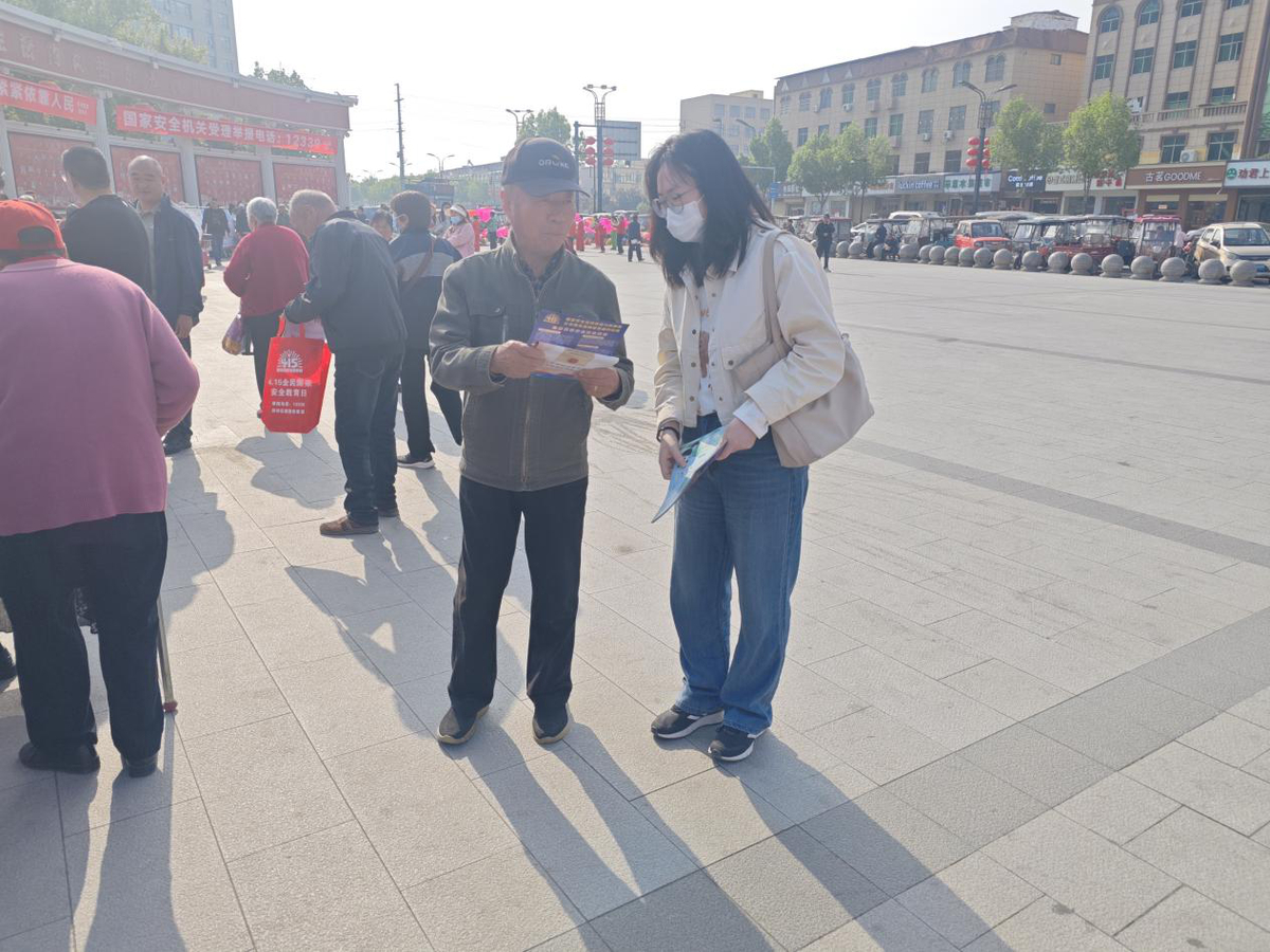 祥符区委网信办开展网络举报辟谣宣传活动
