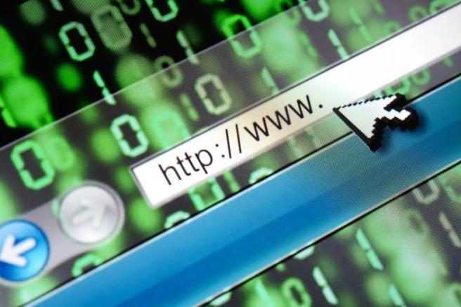 “插”亮眼睛，“件”证安全