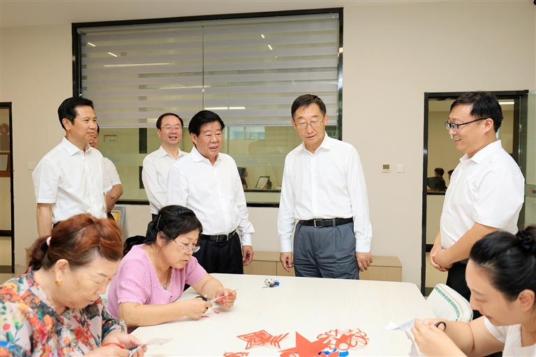 省委书记刘宁、学习教育中央第二指导组组长徐令义到洛阳市调研