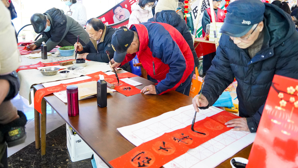 【辟谣迎新 “e”起过年】郑州惠济区委网信办 开展“辟谣迎新春‘e’起过大年”主题宣传活动