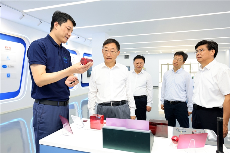 省委书记刘宁到汤阴县、安阳县调研