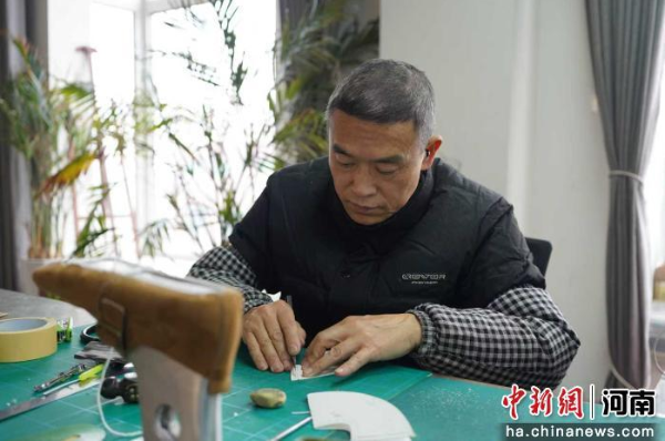 老布鞋融合中式美学 “偃师设计”销往多国