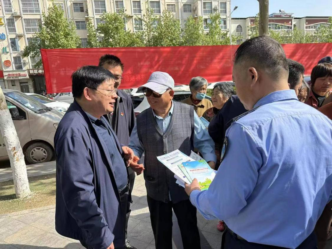 范县网信办联合多部门开展“e路护企  清朗有我”涉企网络侵权举报宣传活动