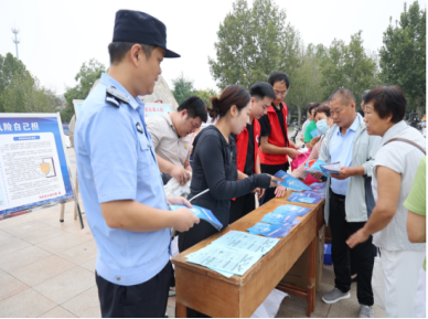 【e起辟谣 豫你同行】书法启蒙 场景浸润  焦作网络安全宣传周“有墨香更接地气儿”