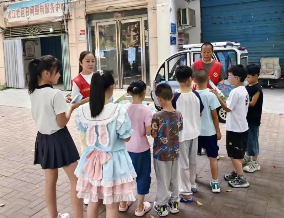 清朗暑期，共护成长！漯河以辟谣宣讲守护青少年身心健康